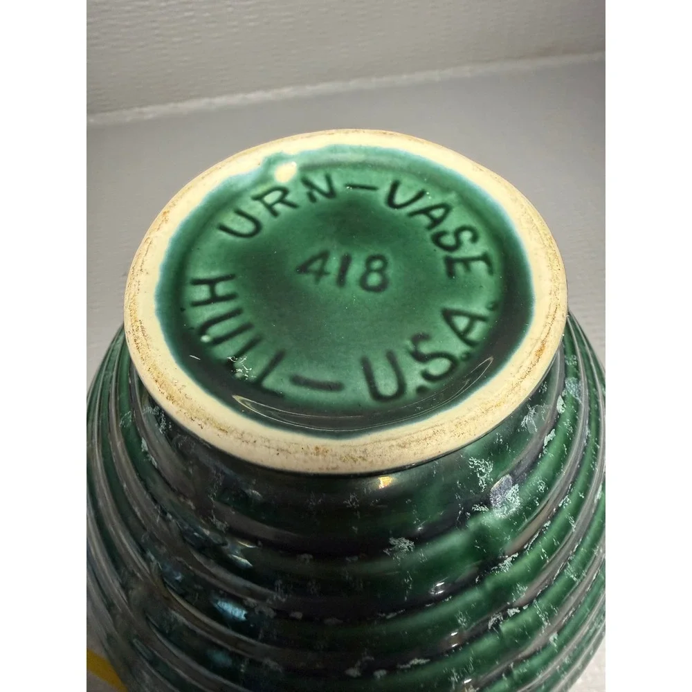 Hull Pottery 418 Urn Vase Vintage Emerald Green Ribbed Drip Glaze USA Ceramic